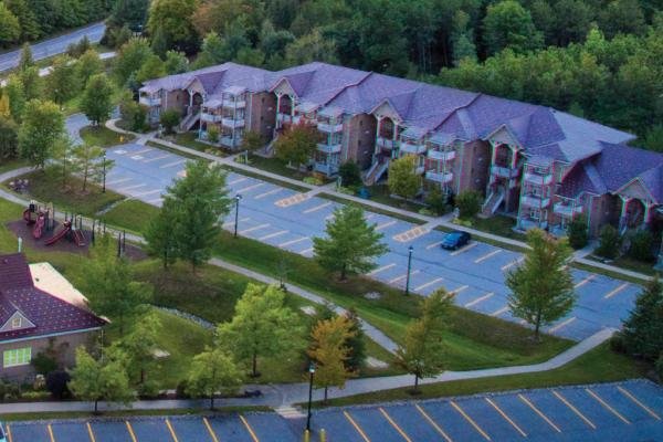 Carriage Country Club Towns